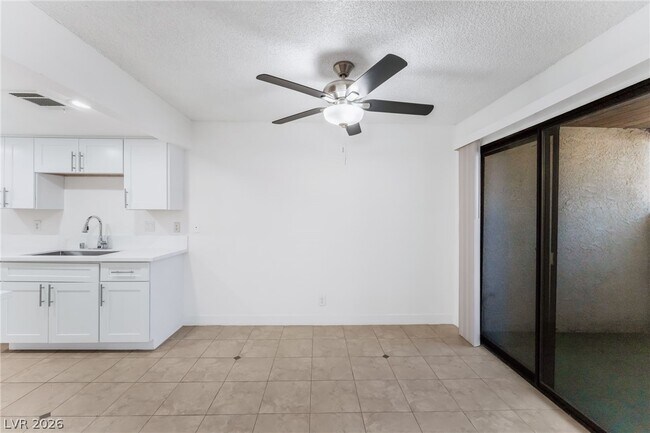 Building Photo - 4361 Gannet Cir