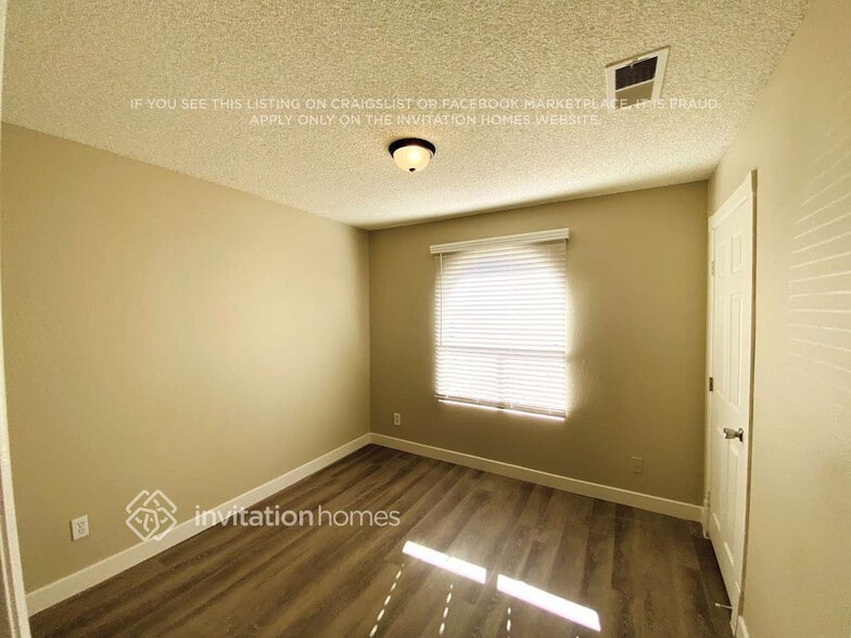 Building Photo - 99 S 94th St