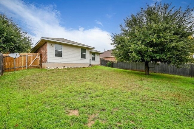 Building Photo - 308 Pheasant Ridge Dr