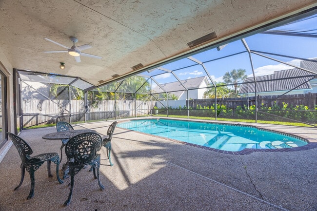 Building Photo - 22352 Martella Ave