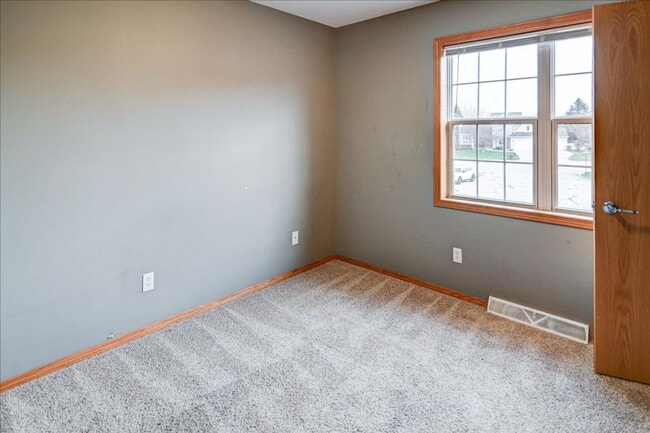 Building Photo - 400 Muirfield Ct