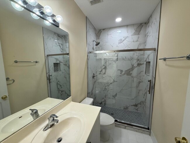 Building Photo - 4456 Regal Ct