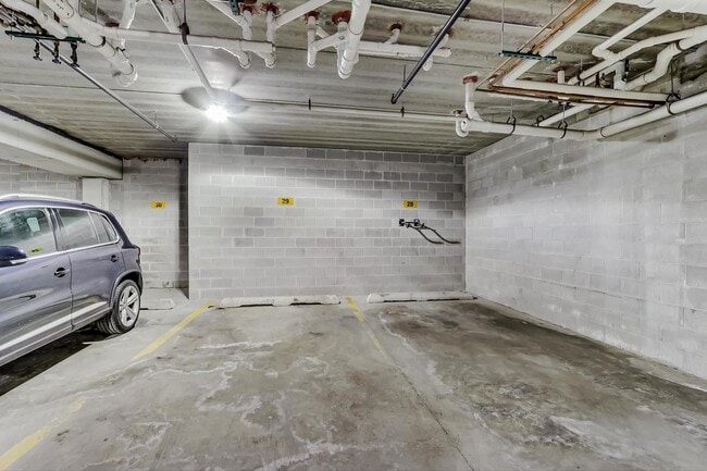 Building Photo - 6436 Roosevelt Rd