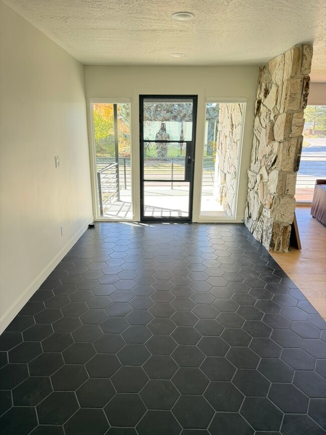 Building Photo - 1840 Sego Ln