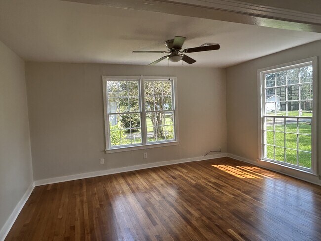 Building Photo - 612 Avoyelles St