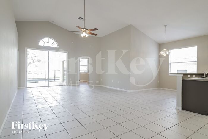 Building Photo - 336 Hills Bay Dr