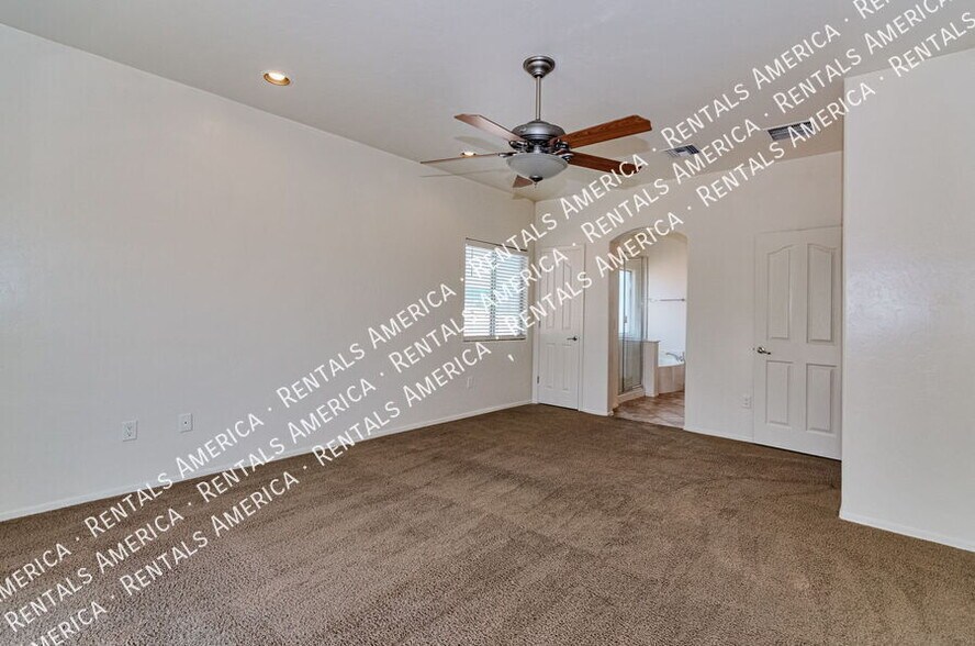 Building Photo - 89 E Brearley Dr