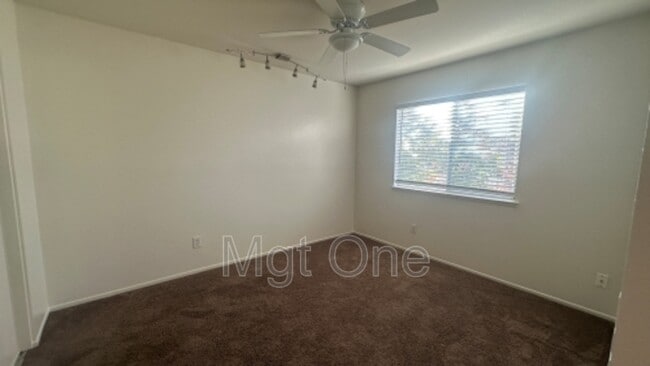 Building Photo - 3140 Crestline Dr