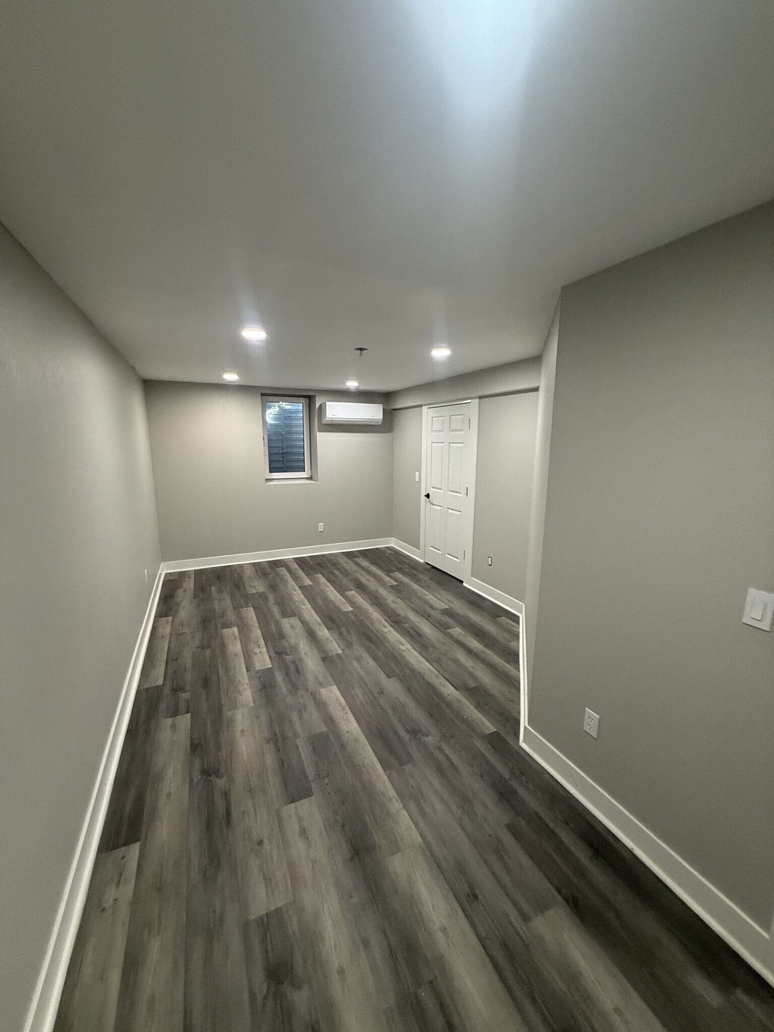 Building Photo - 7100 Avrum Dr