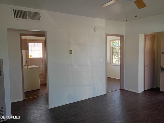 Building Photo - 4704 Clifton Ave