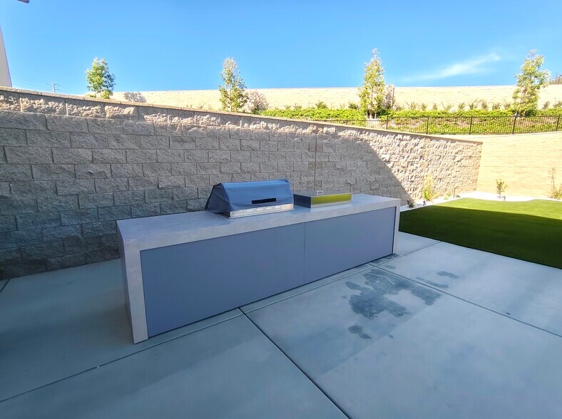 Building Photo - 130 Ashpark
