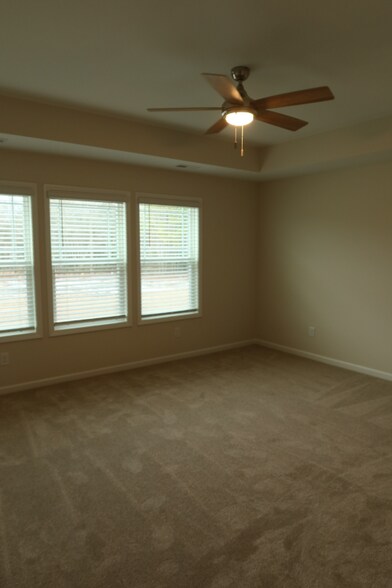 Building Photo - 300 Tuscany Cir