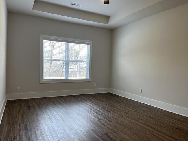 Building Photo - 154 Fernhill Dr NW