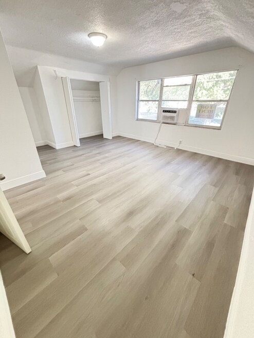 Building Photo - 1968 NW 24th Ave