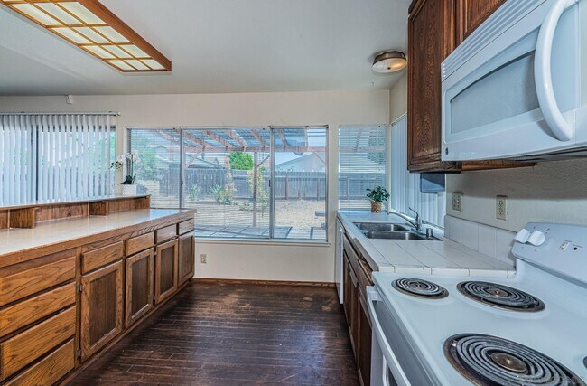 Building Photo - 8840 Cassioepia Way