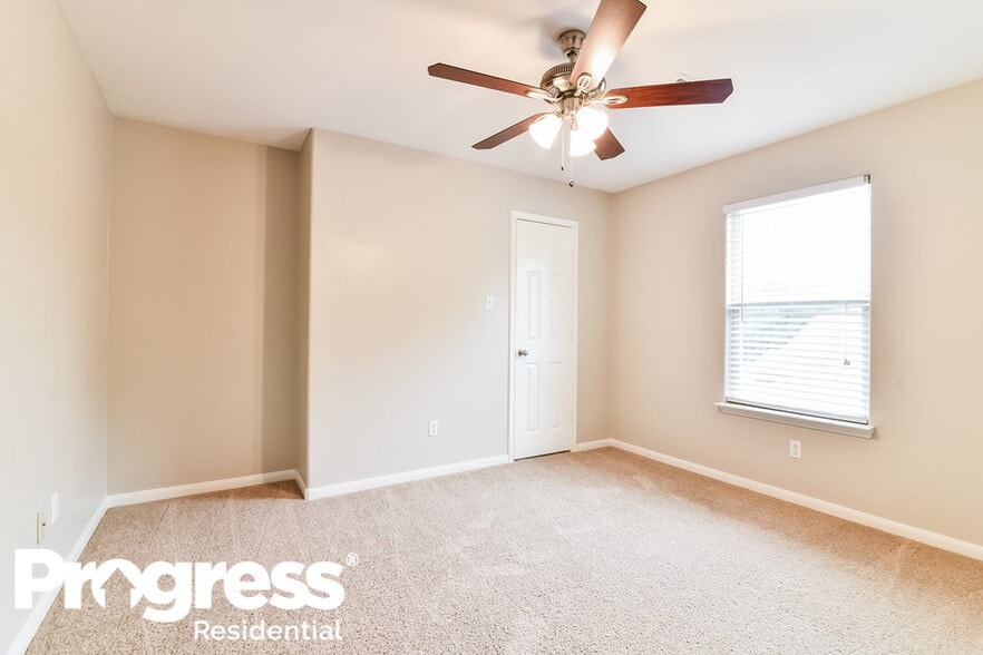 Building Photo - 4722 San Antonio River Dr
