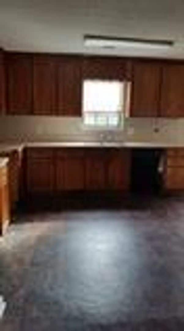 Building Photo - 206 Meriwood Dr