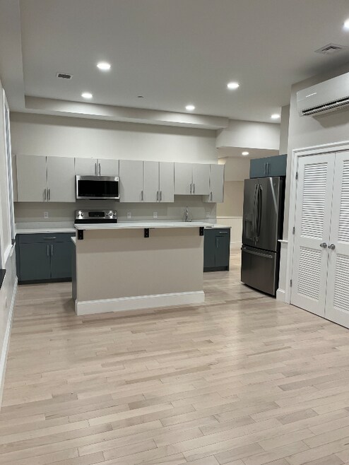 Building Photo - 29 Washington St