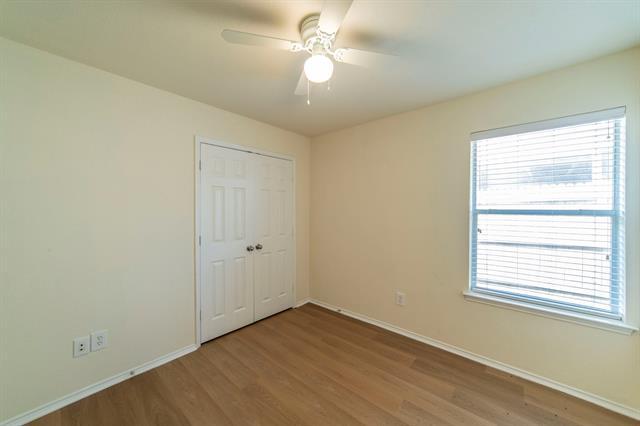 Building Photo - 1205 N Rhea Dr