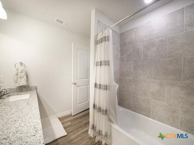 Building Photo - 3884 Lorenzen Ct