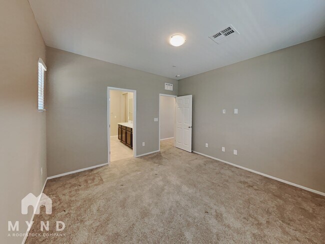 Building Photo - 8591 Insignia Ave