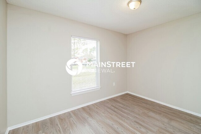 Building Photo - 911 Louvre Ct