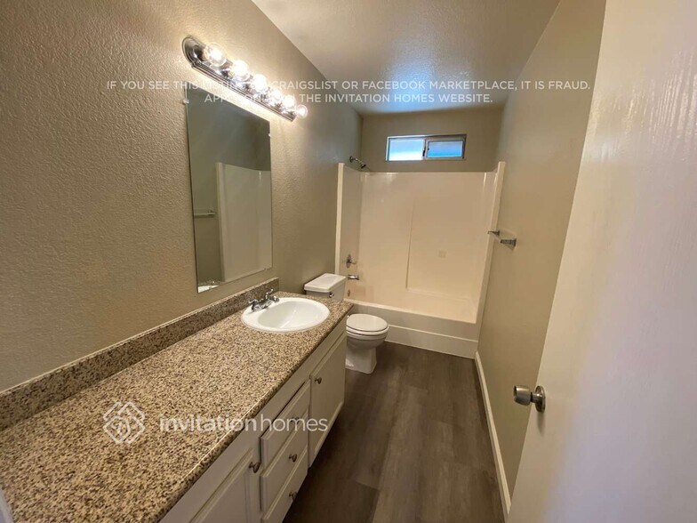 Building Photo - 1604 Alcazar Ct