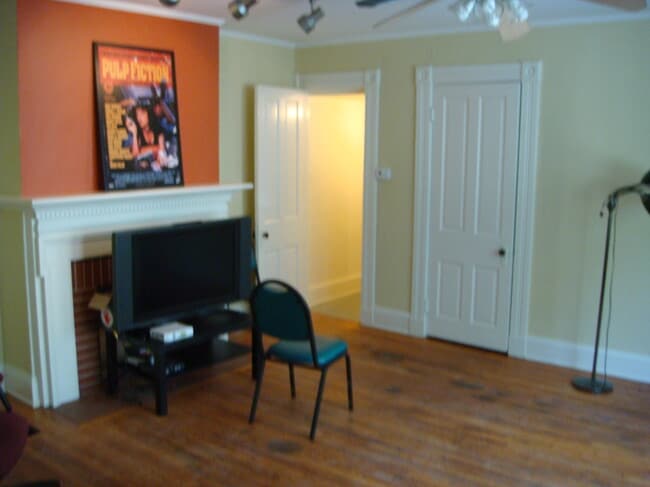 Building Photo - 603 Riddle Rd