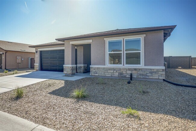 Building Photo - Rent This New Build in Prescott Valley!