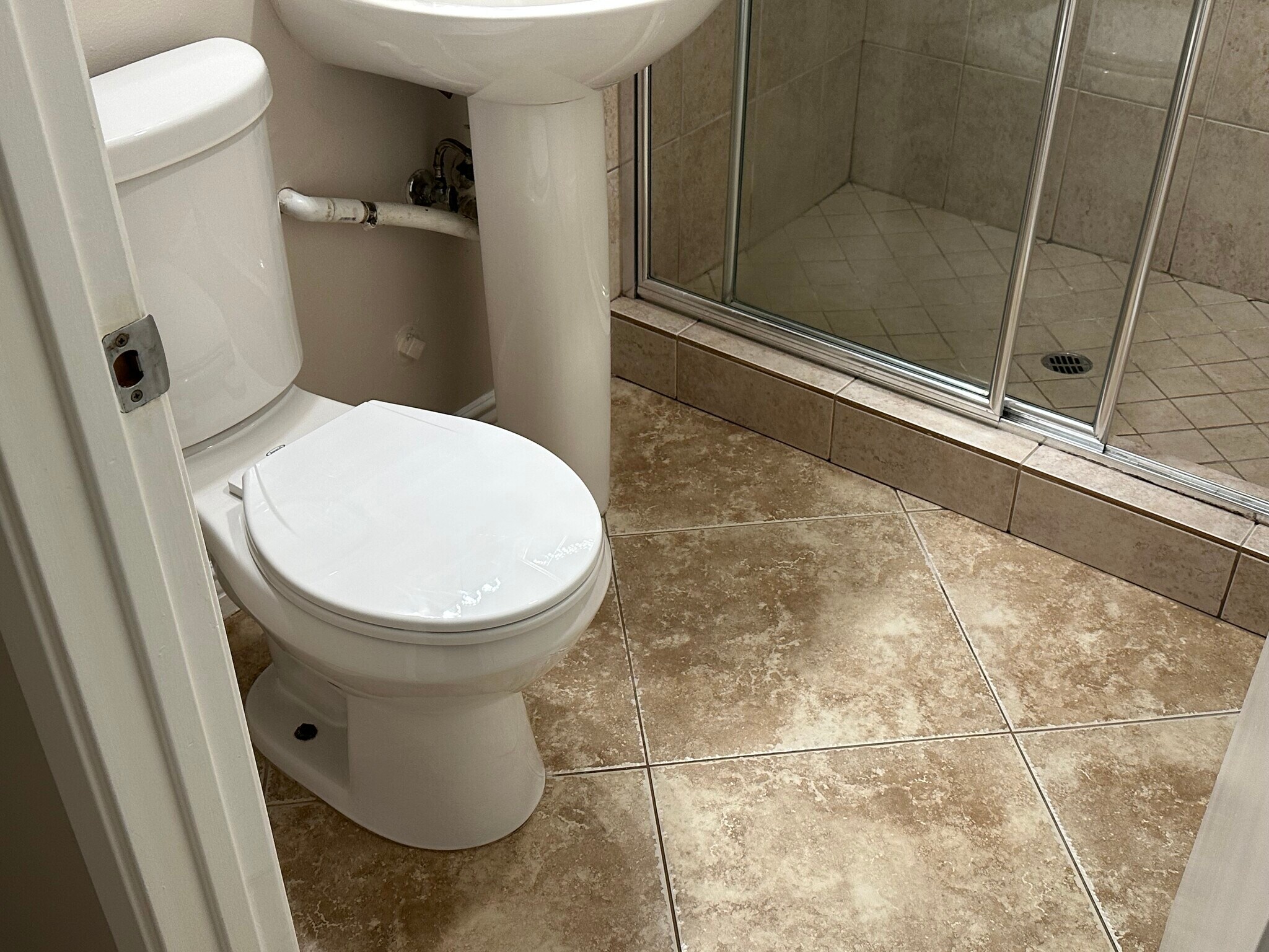 Building Photo - 18350 Hatteras St