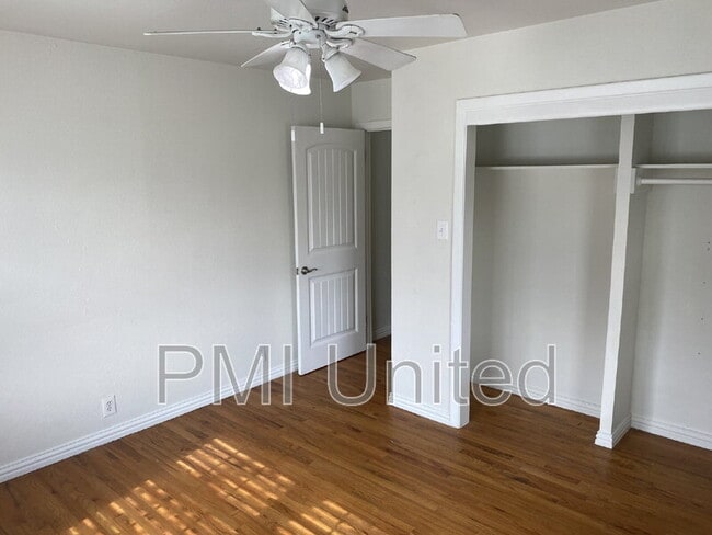 Building Photo - 510 Panhandle St