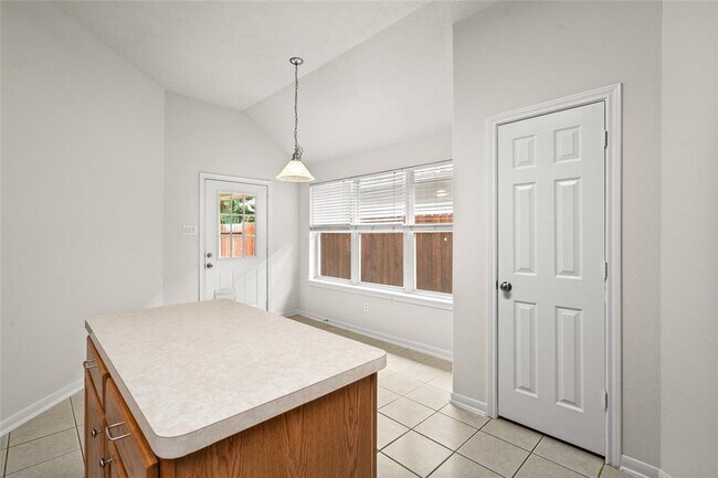 Building Photo - 17807 N White Tail Ct