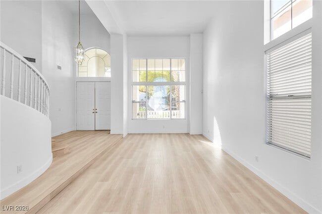 Building Photo - 3986 Windansea St