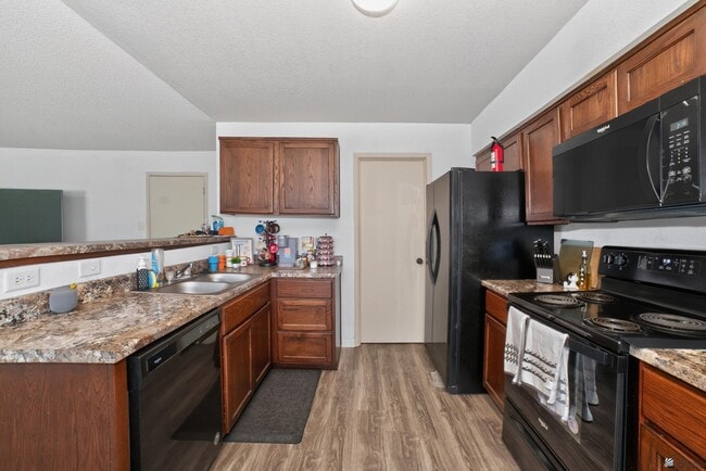 Building Photo - 4330 S Desert Willow Wy