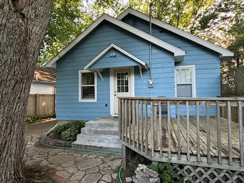 back entrance and deck - 921 Clarence Ct