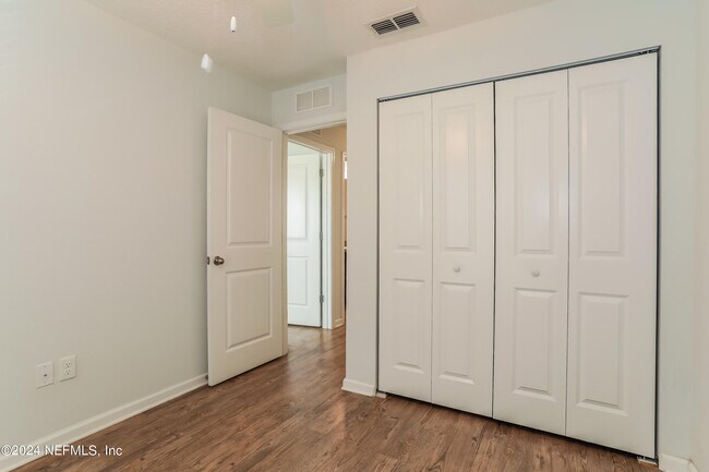 Building Photo - 516 Eiseman Wy