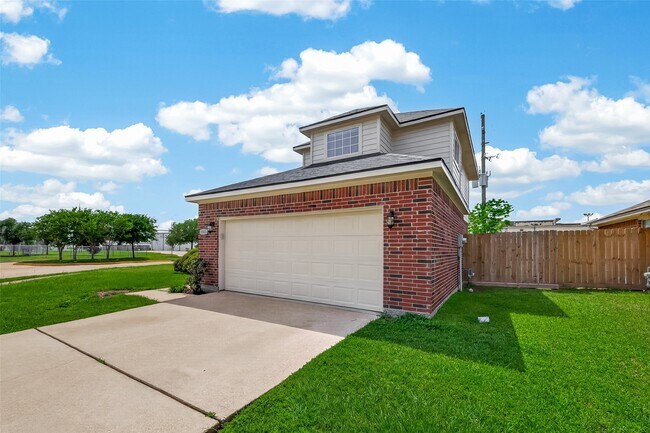 Building Photo - 5511 Bear Paw Cir