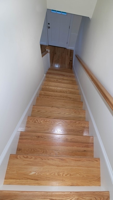 Building Photo - 5 W Chapel St