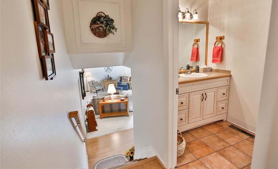 Building Photo - 1519 Lehmberg Blvd