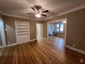 Building Photo - 1 bedroom in Chicago IL 60660