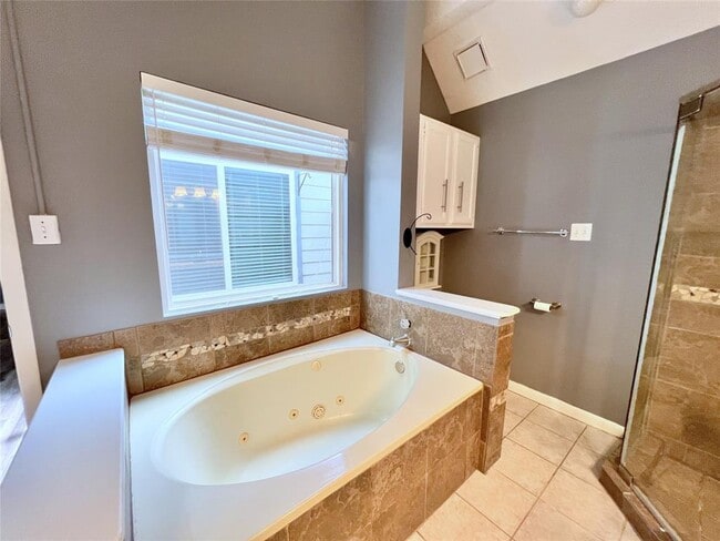 Building Photo - 4403 Waterfall Way