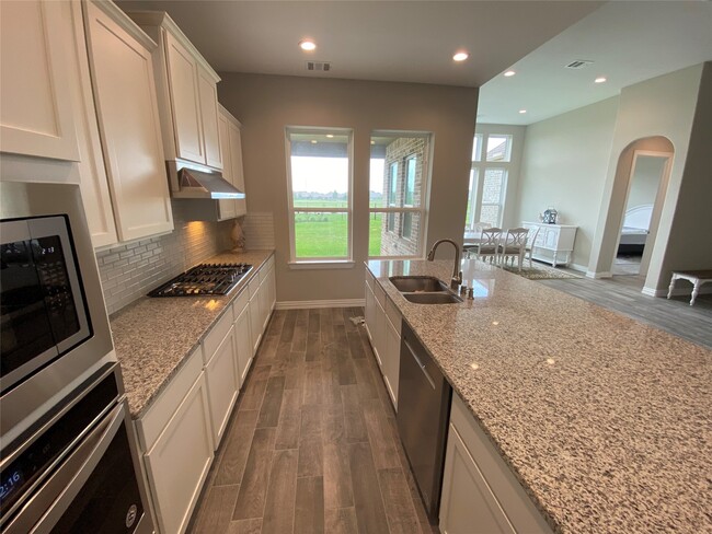 Building Photo - 7414 Evelyn Grv Dr