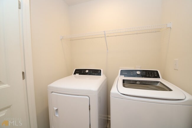 Building Photo - 85 Chastain Cir