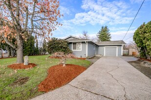 Building Photo - 401 Whittier St