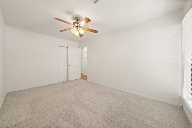 Building Photo - Great 3 Bed 2 Bath In Edmond