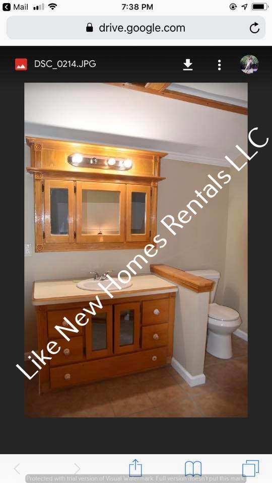 Building Photo - 1106 w Bergin ave
