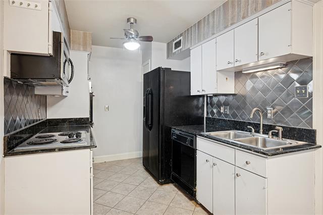 Building Photo - 11312 Park Central Pl