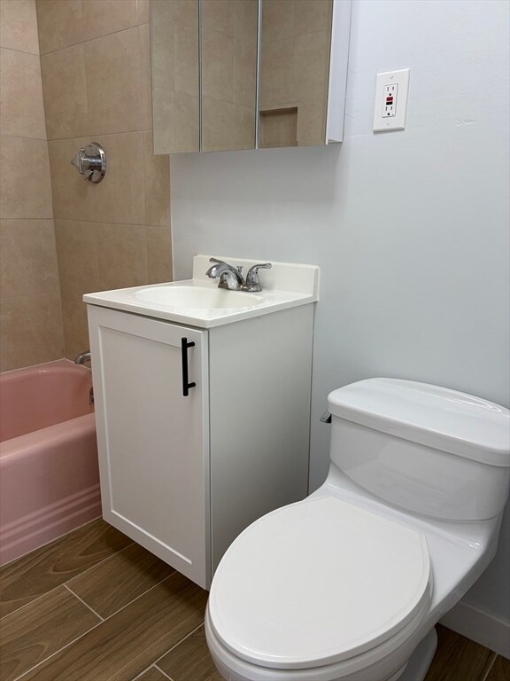 Building Photo - 685 Moody St