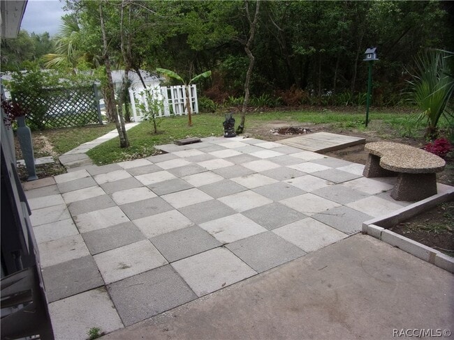 Building Photo - 701 Emery St