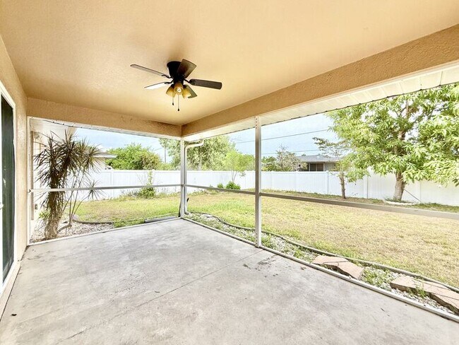 Building Photo - 22148 Lockport Ave